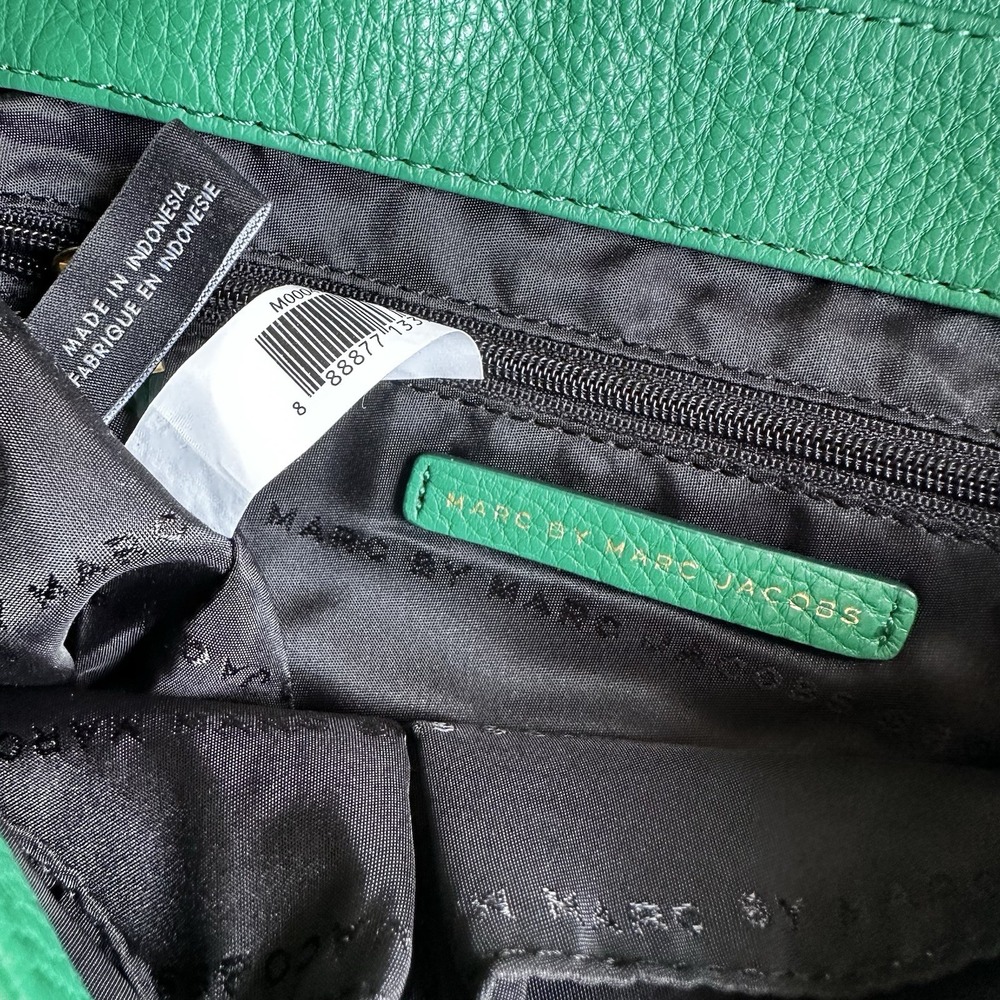 Marc by Marc Jacobs Classic Q Karlie Pebbled Leather Crossbody Bag Purse Green - Picture 9 of 9
